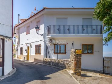 Piso con balcón en venta en Rda. de la Fuente