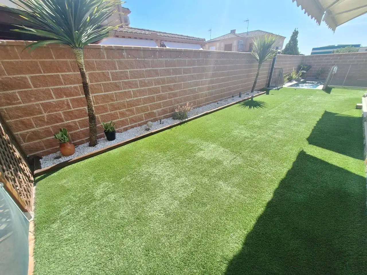 Jardín de Casa adosada en venta en Carranque con Aire acondicionado, Calefacción y Terraza