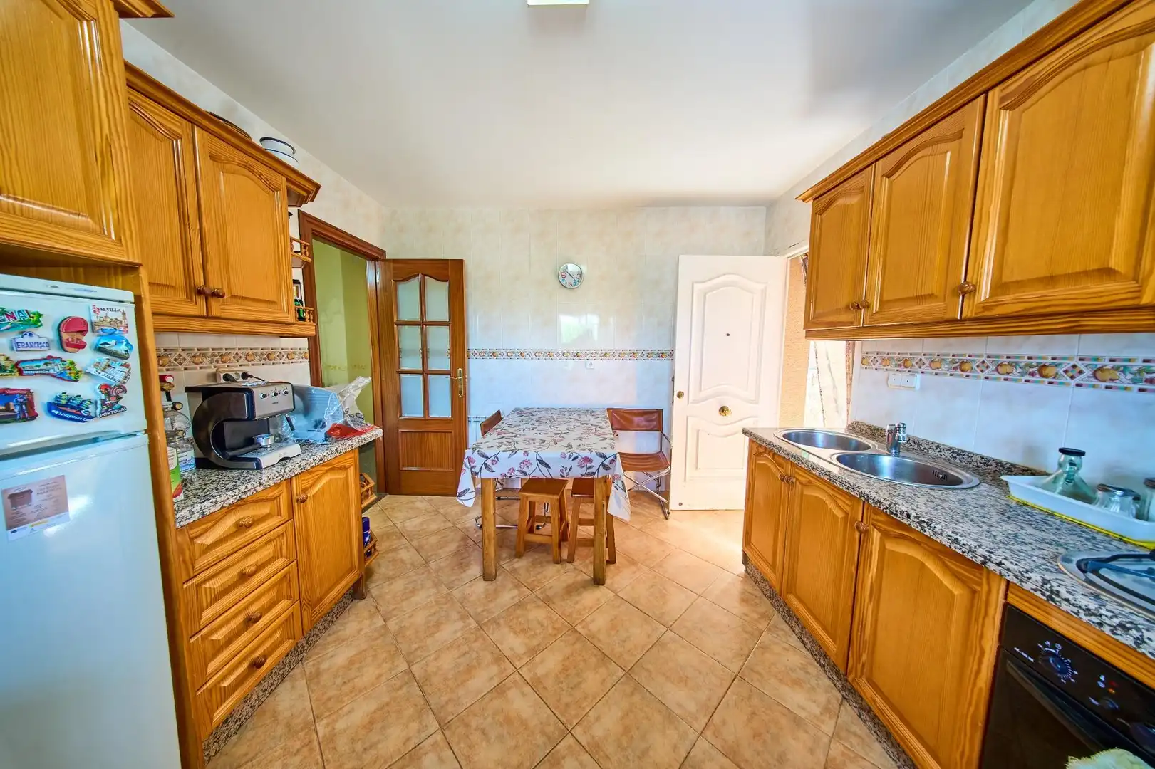 Cocina de Casa o chalet en venta en Nívar con Calefacción, Jardín privado y Trastero