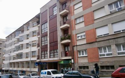 Exterior view of Flat for sale in Pravia  with Balcony