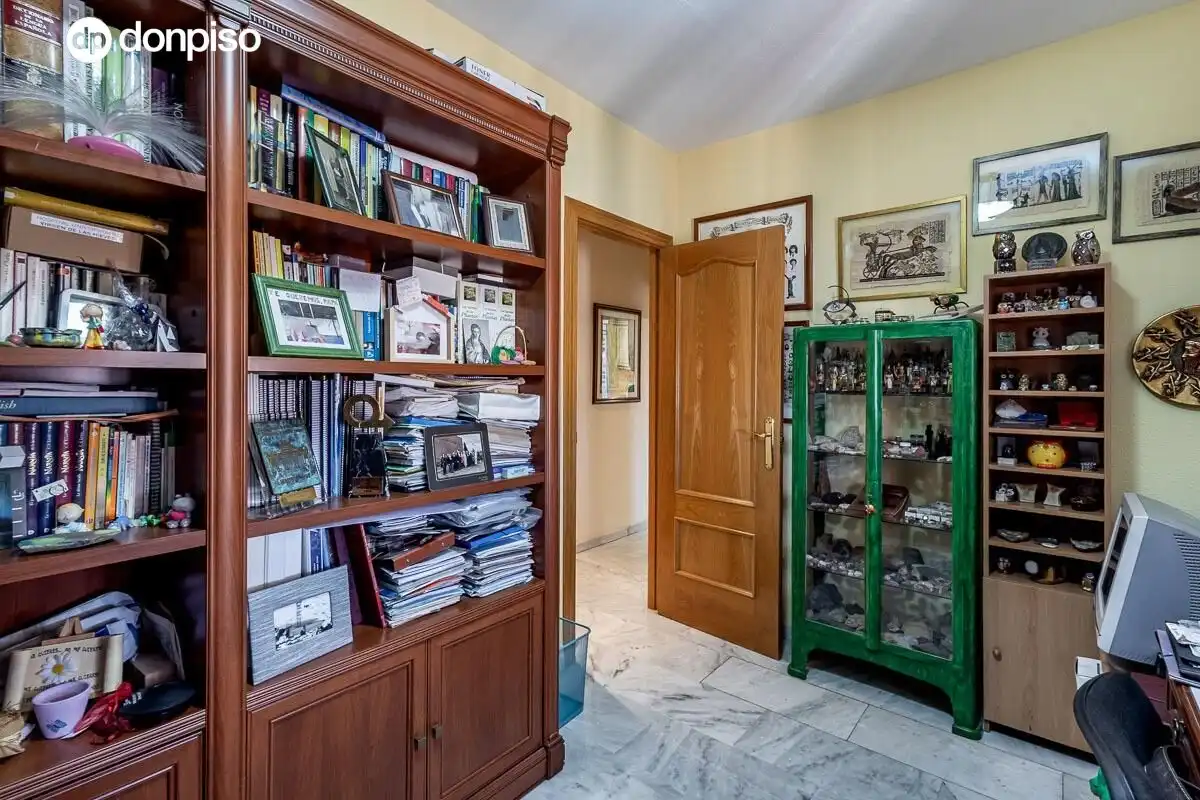 Piso en venta en Granada con Aire acondicionado, Calefacción y Terraza