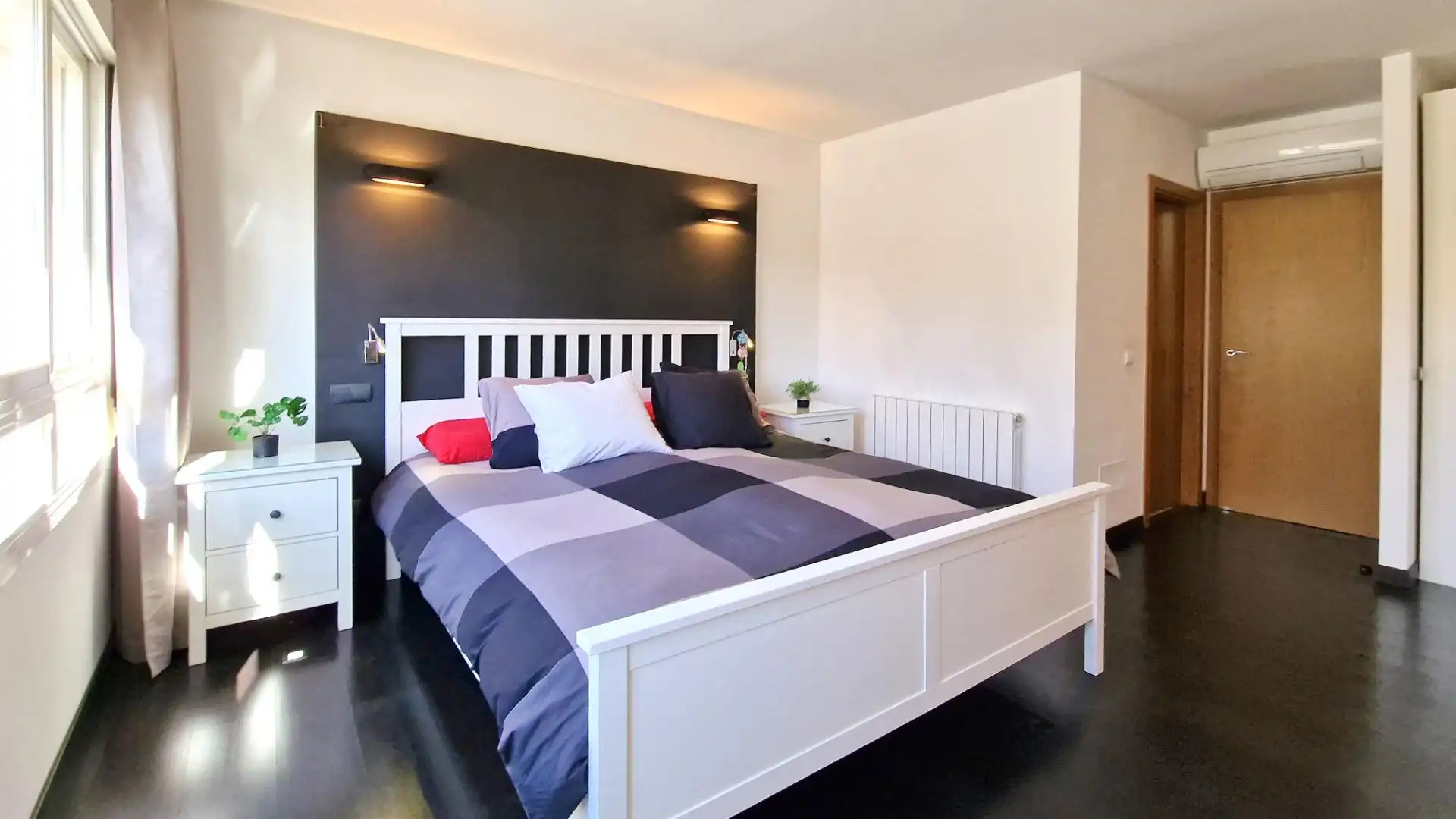 Bedroom of Detached homes for sale in  Palma de Mallorca  with Air Conditioner, Heating and Private garden