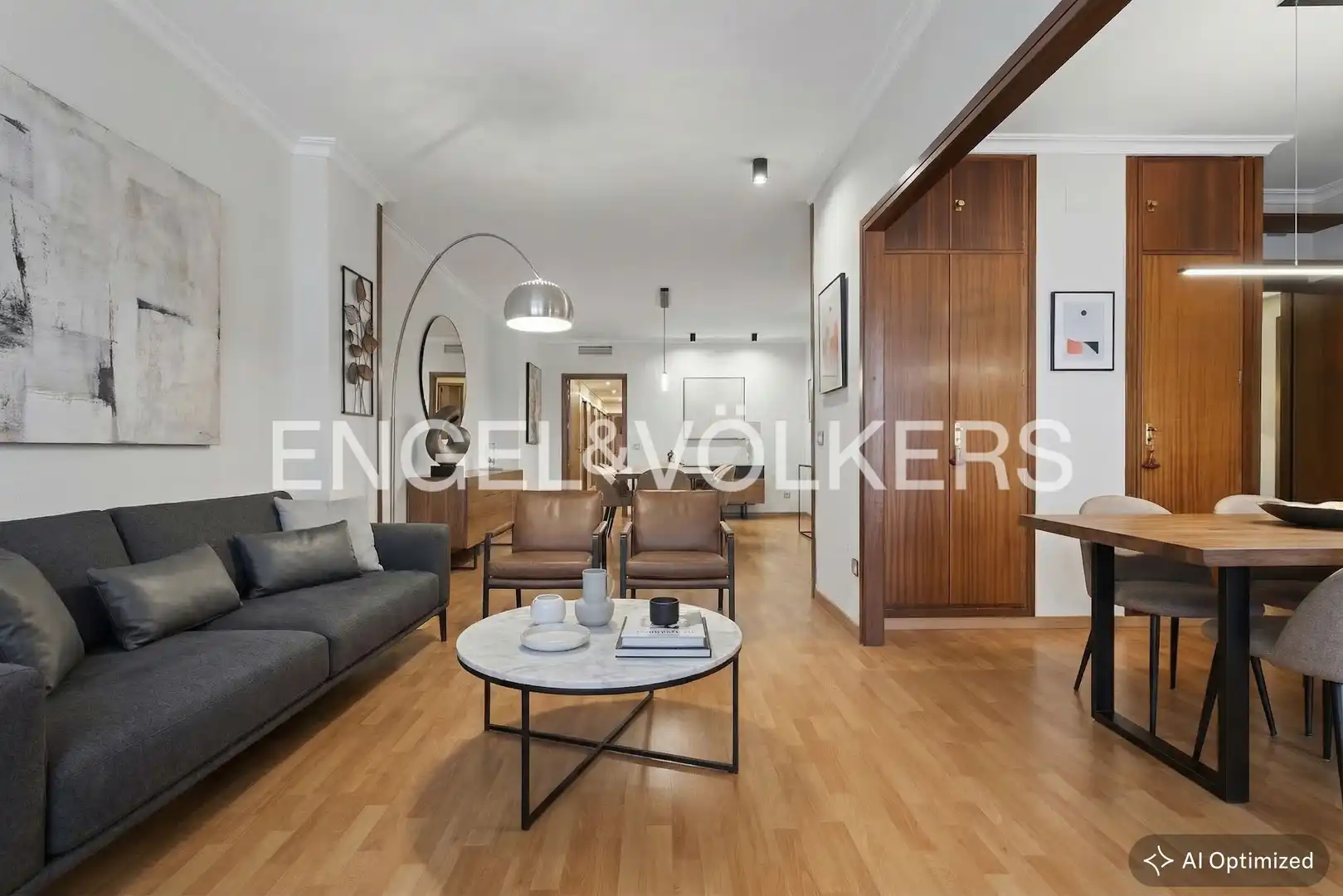 Living room of Flat for sale in Sevilla  with Air Conditioner, Heating and Balcony