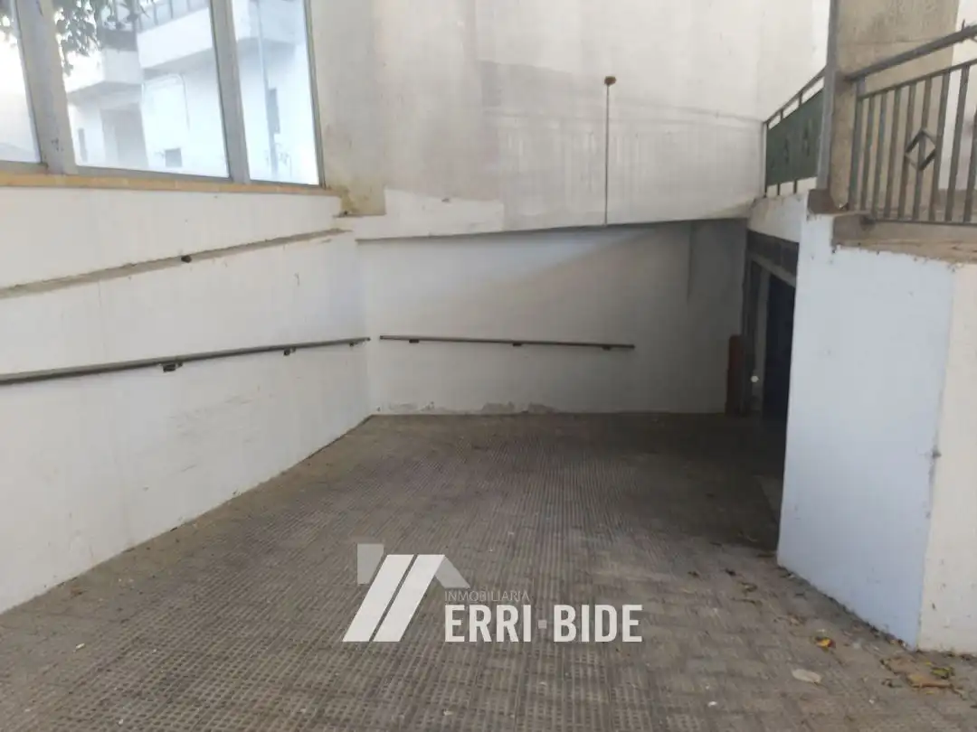 Garaje en venta en Mungia