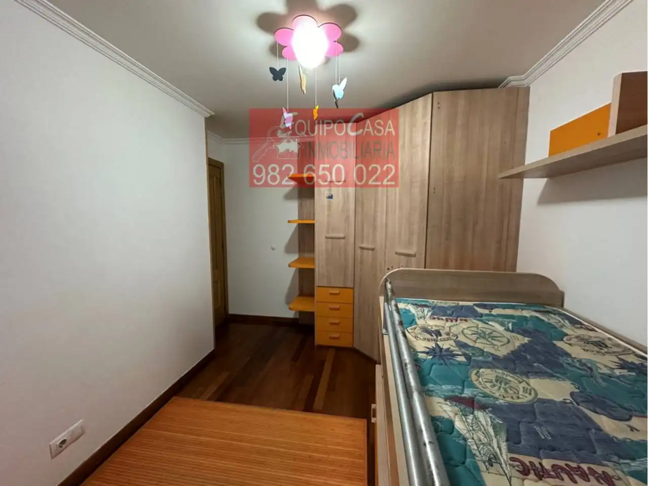 Schlafzimmer von Wohnungen zur Miete in Lugo mit Parkett, Abstellraum und Möbliert