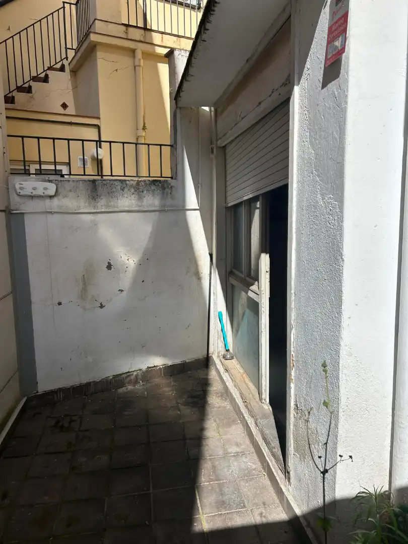 Außenansicht von Büro zum Verkauf in Terrassa mit Abstellraum