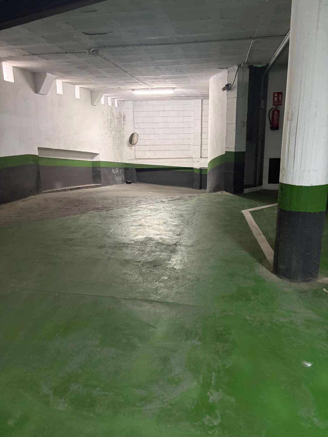 Garage for sale in Vélez-Málaga