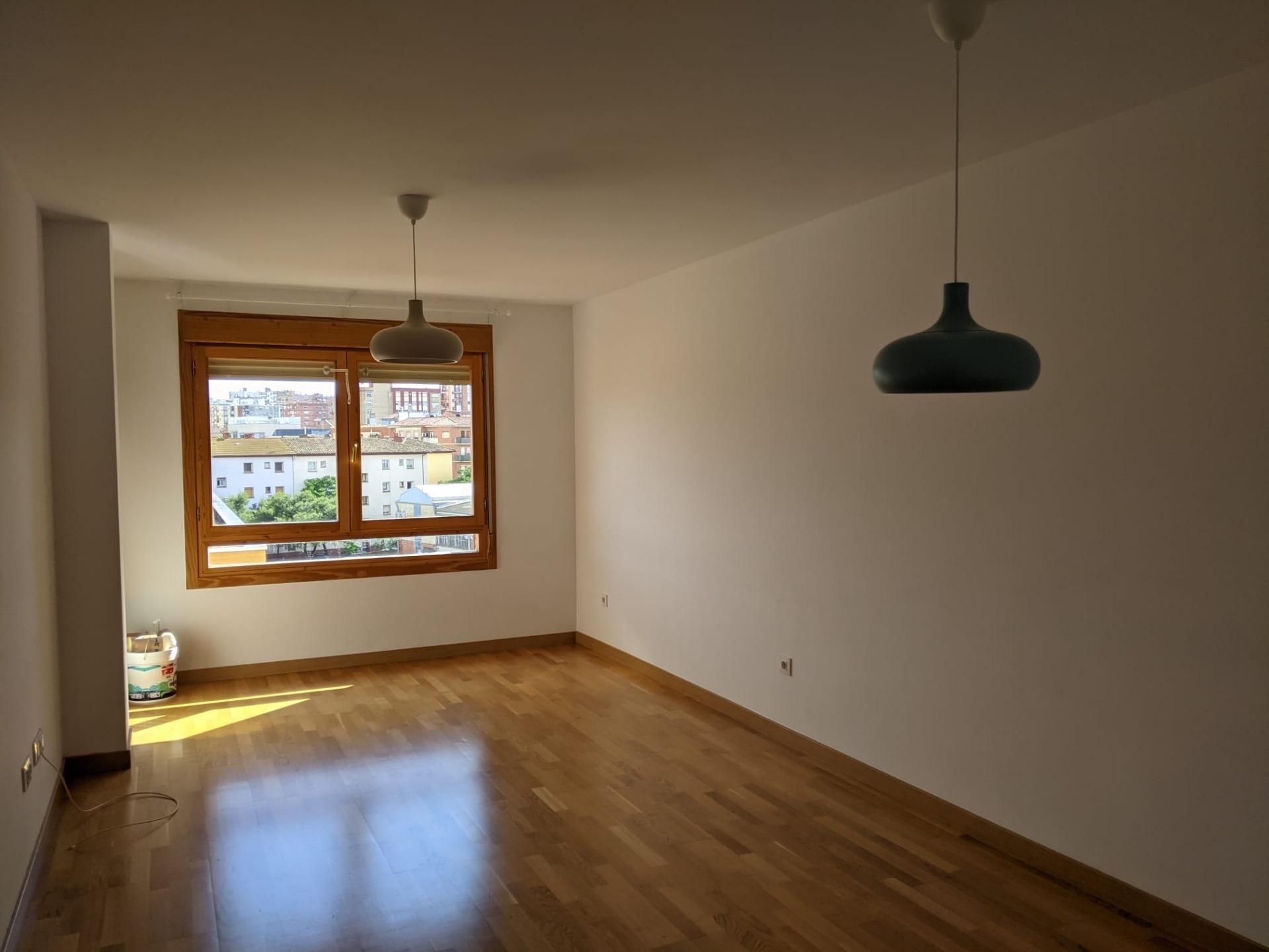 Living room of Flat for sale in  Zaragoza Capital  with Air Conditioner, Heating and Storage room