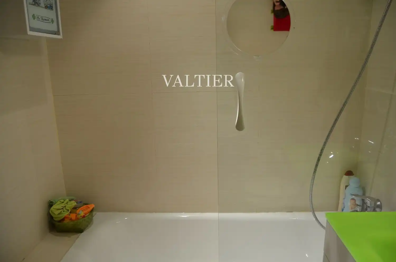 Baño de Piso de alquiler en Madrid con Aire acondicionado