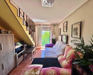 Sala d'estar de Dúplex en venda en  Madrid Capital amb Aire condicionat, Calefacció i Terrassa
