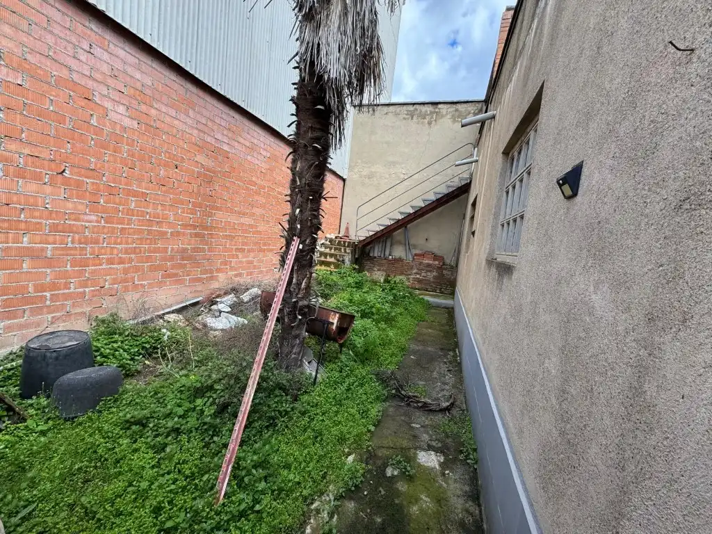 Wohnbaugrundstück zum Verkauf in Manlleu, imagen 3