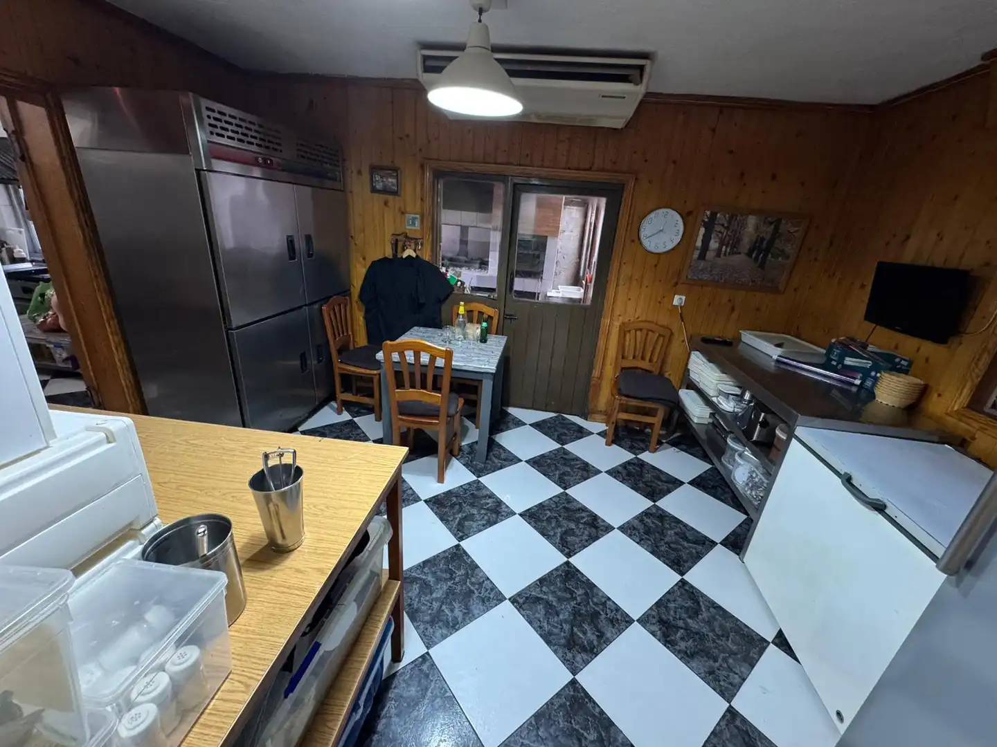 Cuina de Casa o xalet en venda en Torres de la Alameda amb Aire condicionat, Calefacció i Moblat