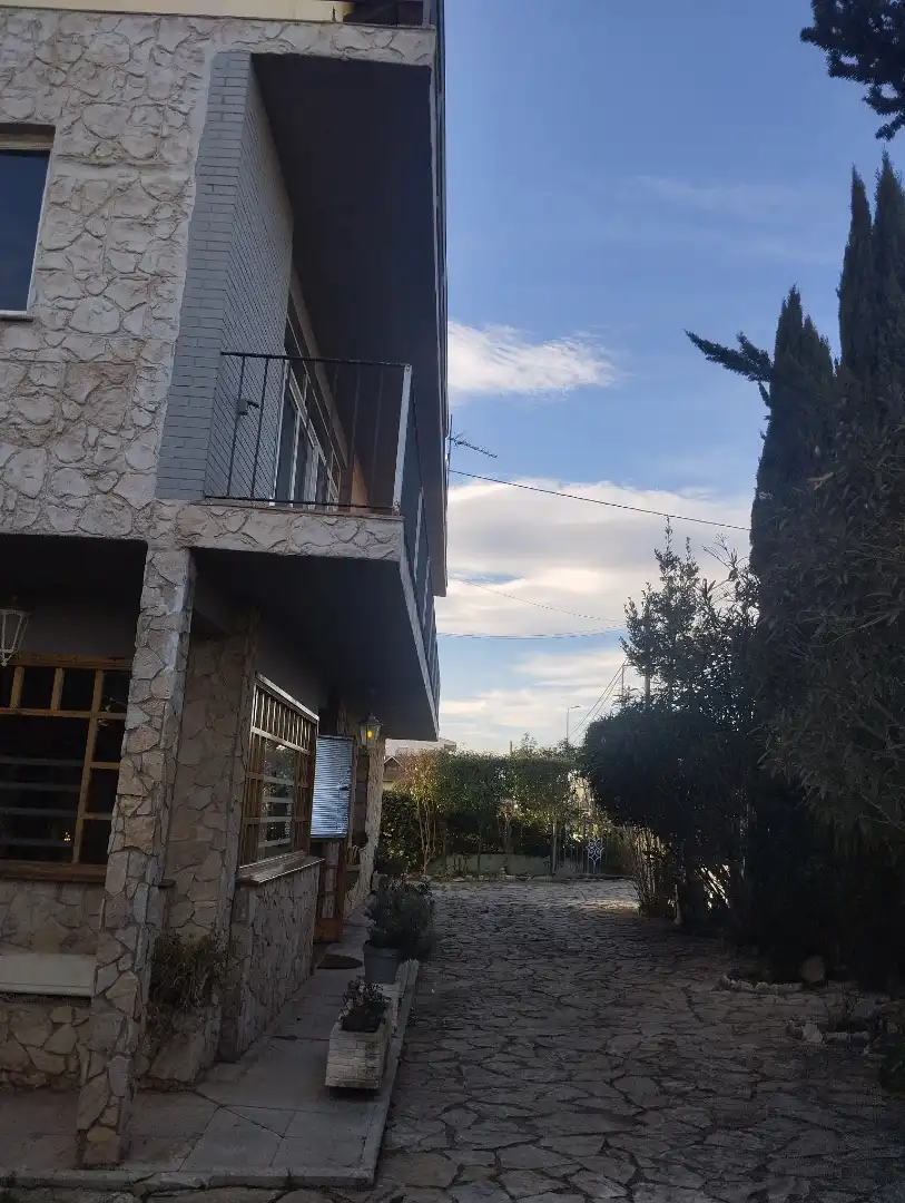 Casa con terraza en venta en Carrer Costa Brava 238, imagen 2