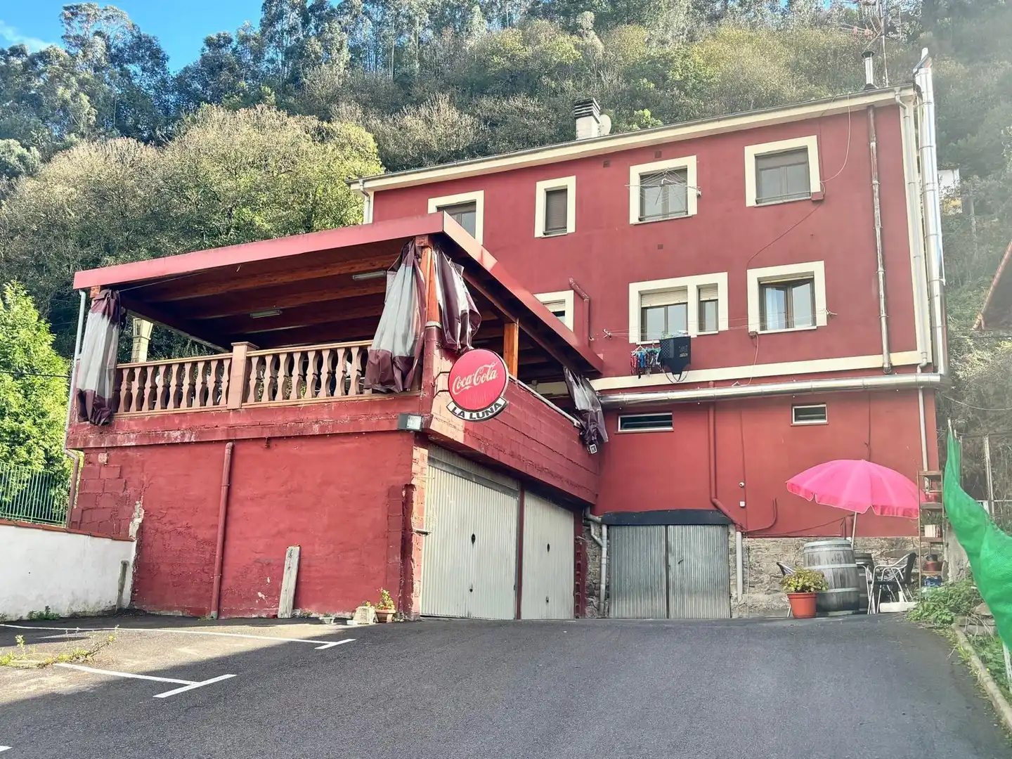Vista exterior de Pis en venda en Mieres (Asturias) amb Calefacció
