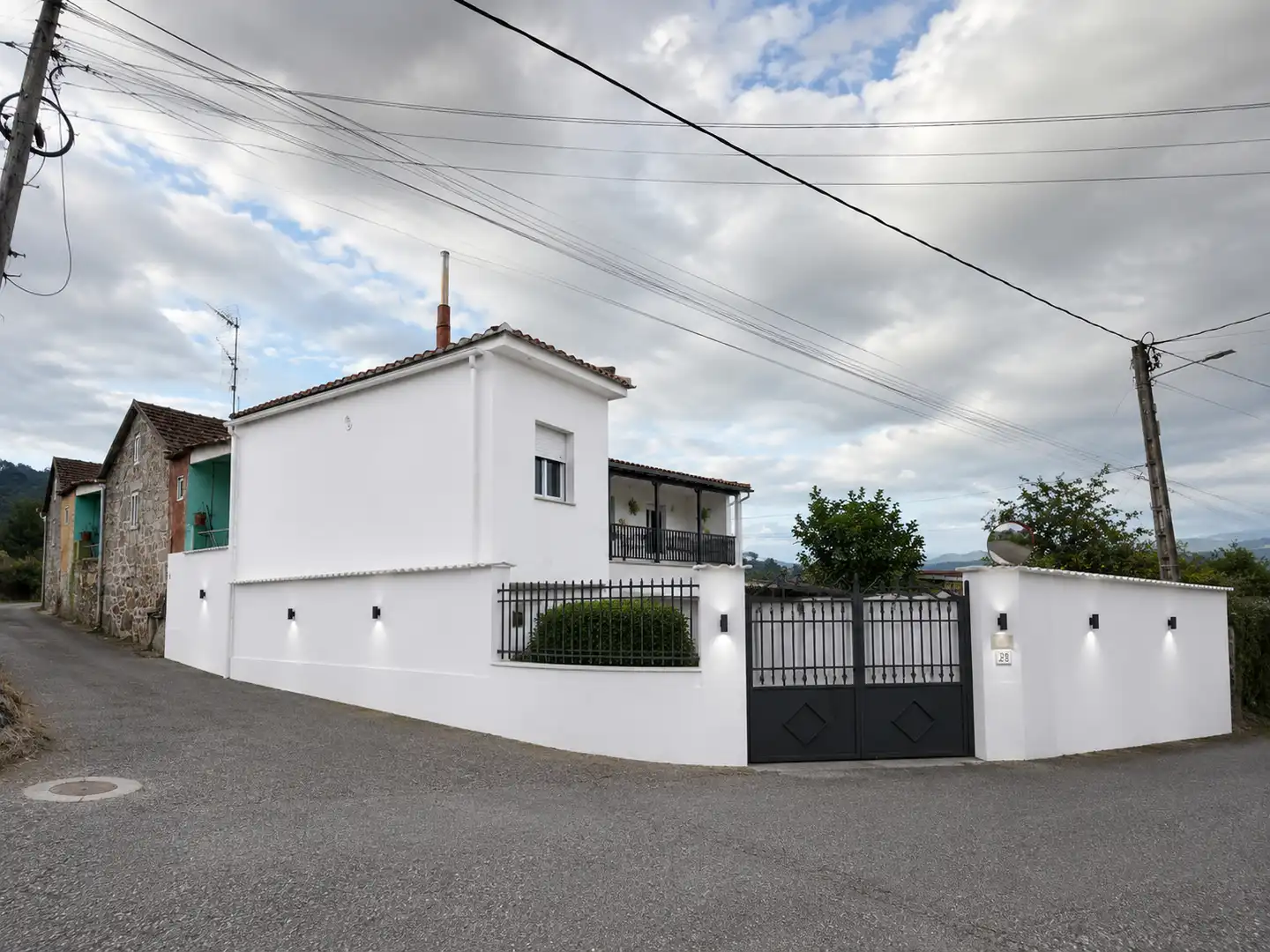 Vista exterior de Casa adosada en venta en Ponteareas con Calefacción, Terraza y Horno