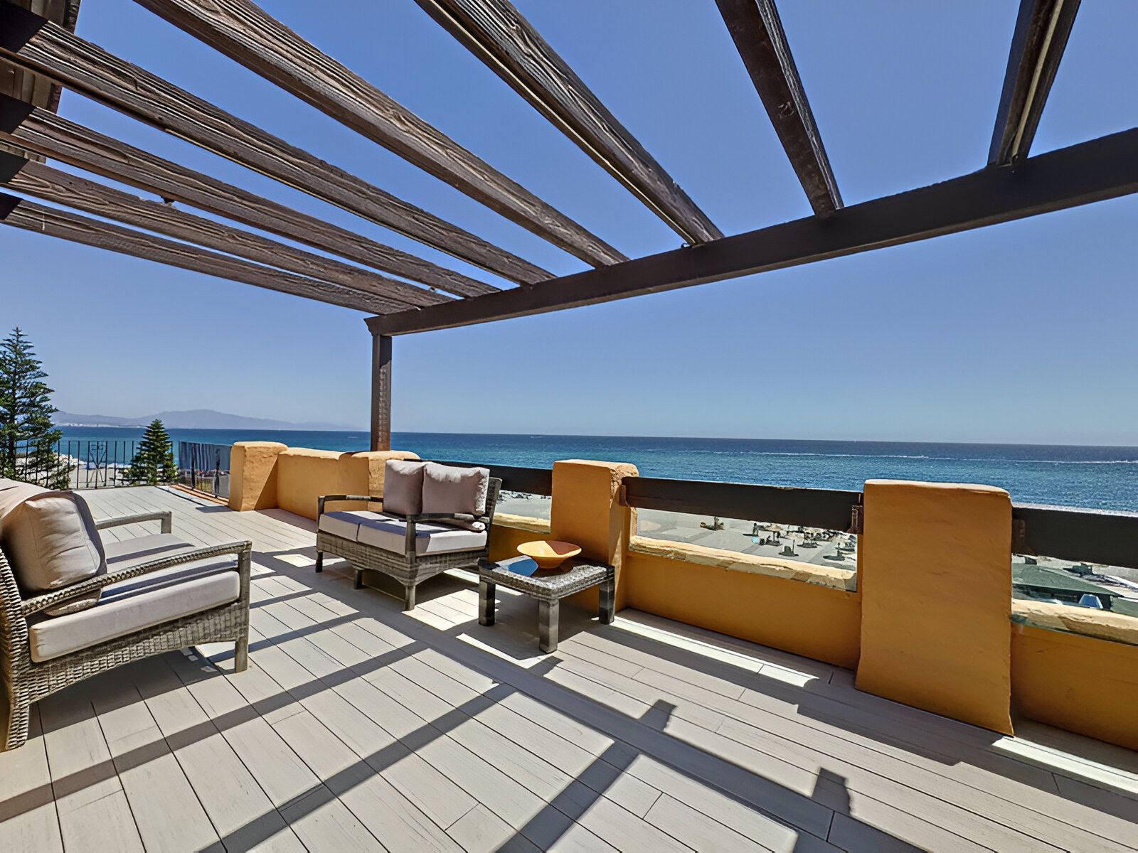 Terrasse von Dachboden zum Verkauf in Manilva mit Klimaanlage, Heizung und Terrasse