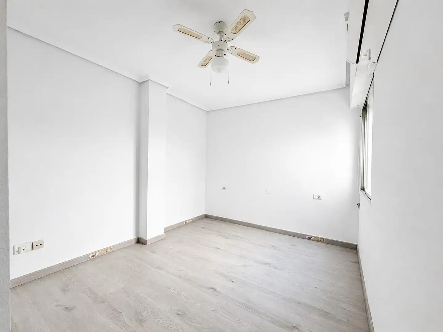 Habitación de Ático en venta en Burriana / Borriana con Aire acondicionado, Calefacción y Parquet