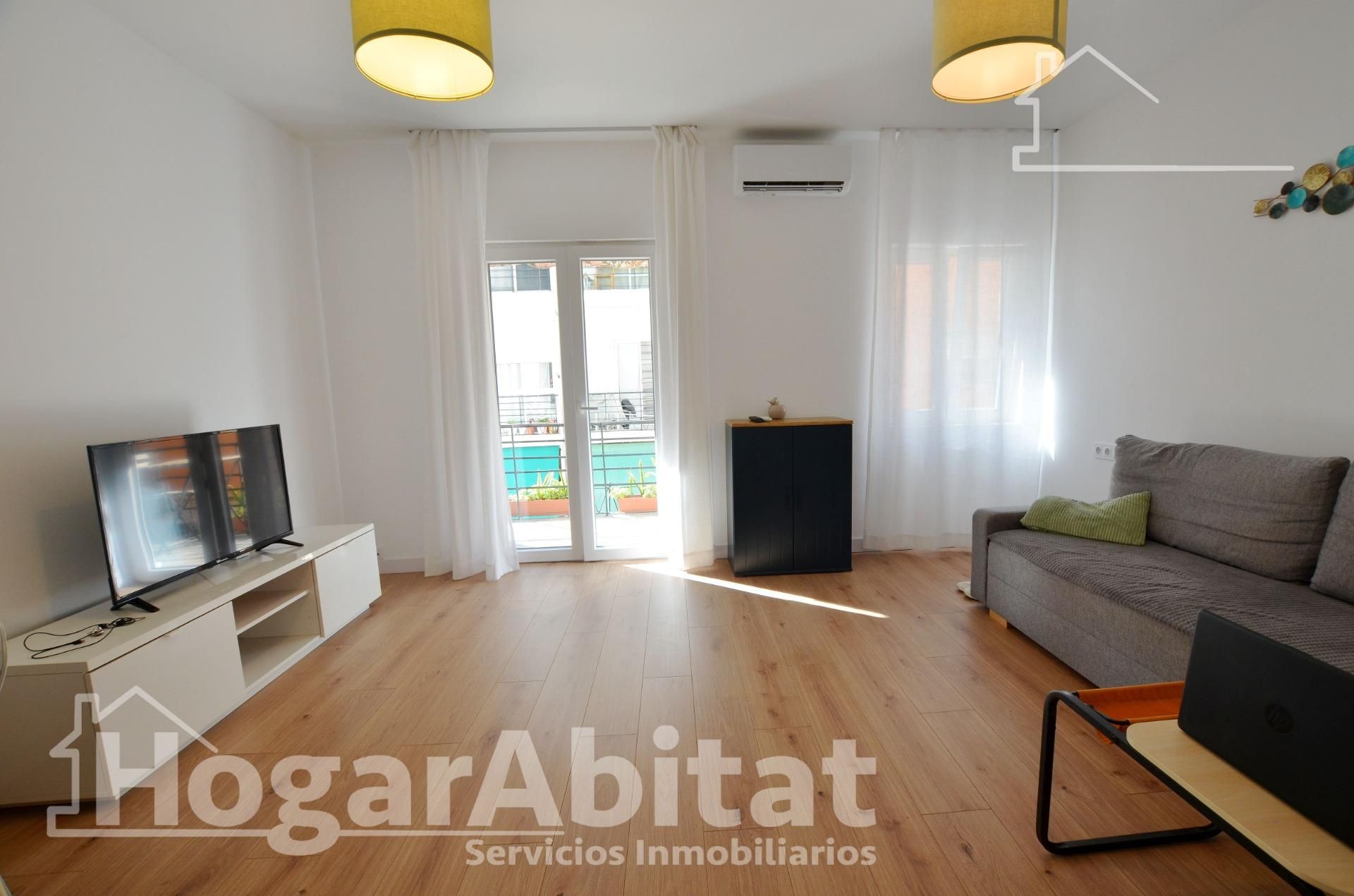 Living room of Flat for sale in Alicante / Alacant  with Air Conditioner, Terrace and Furnished