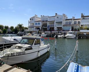 Vista exterior de Garatge en venda en Empuriabrava