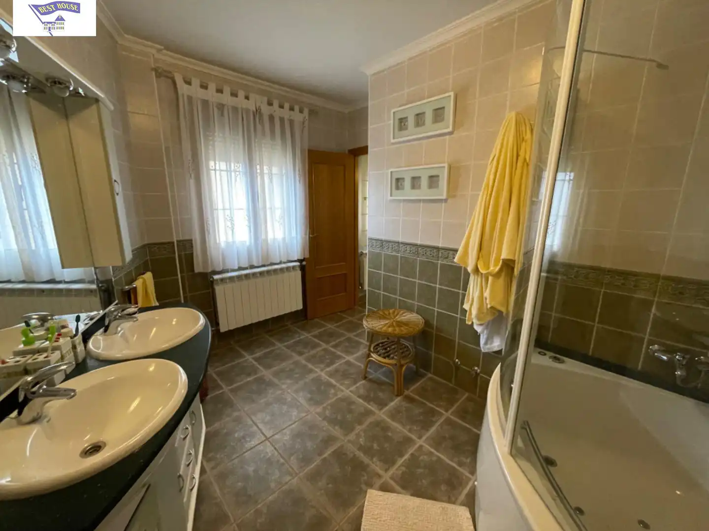 Bathroom of Houses for sale in Alcaraz  with Heating, Terrace and Storage room