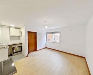 Living room of Flat to rent in  Madrid Capital  with Oven and Pets allowed