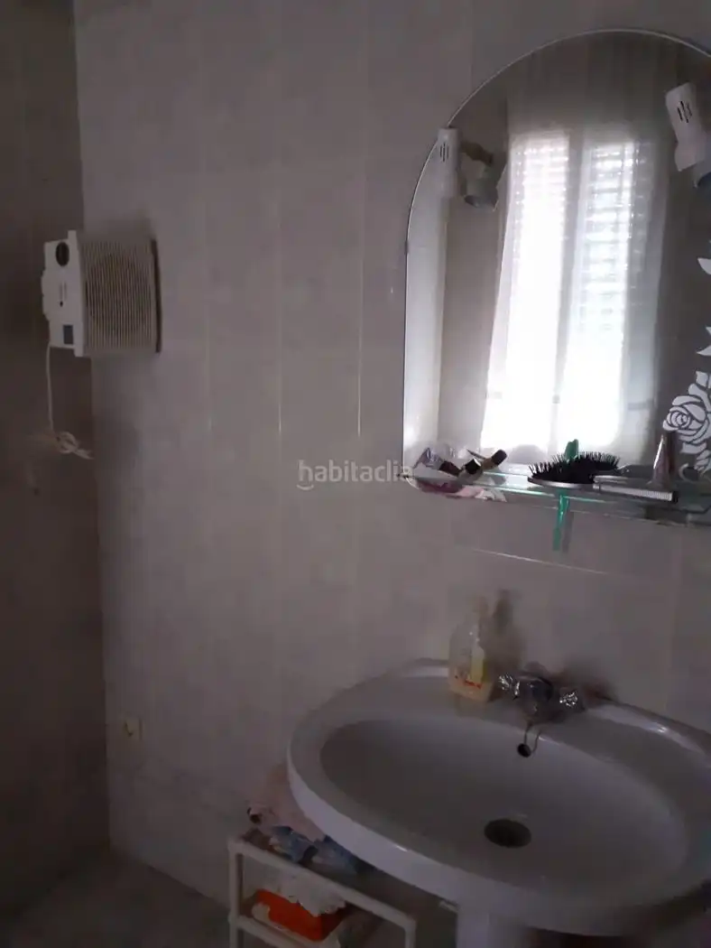 Adosado en venta en Avenida Molinetas 12
