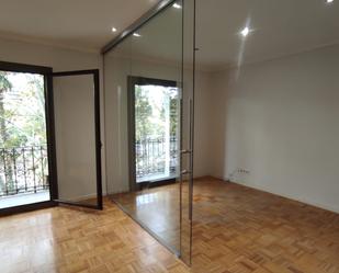 Office to rent in  Barcelona Capital  with Air Conditioner, Heating and Balcony