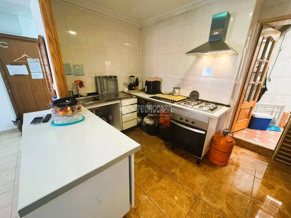 Cocina de Piso en venta en Alaquàs con Aire acondicionado, Parquet y Balcón
