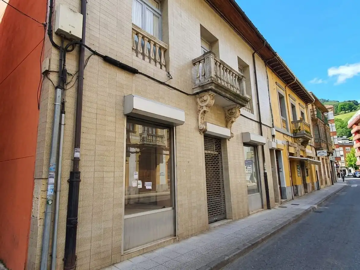 Casa amb terrassa en venda a Tineo, imagen 2
