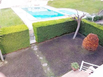 Piscina de Casa o xalet en venda en Viana amb Calefacció, Jardí privat i Terrassa