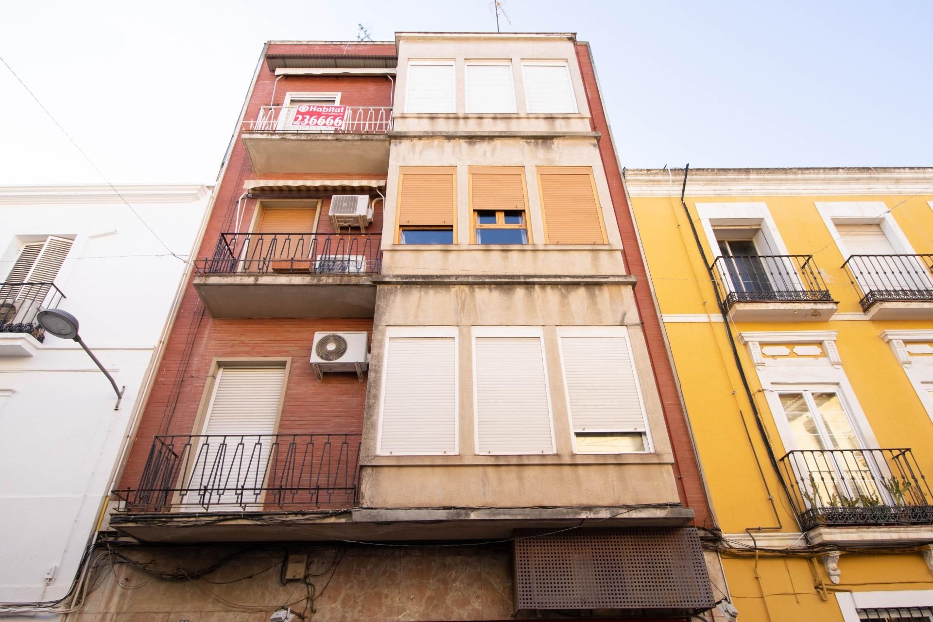 Vista exterior de Piso en venta en Badajoz Capital con Calefacción, Terraza y Trastero