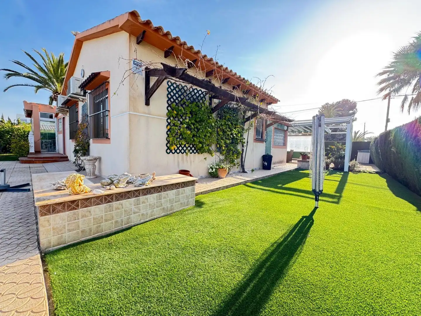Terrassa de Casa o xalet en venda en Orihuela amb Aire condicionat i Jardí privat
