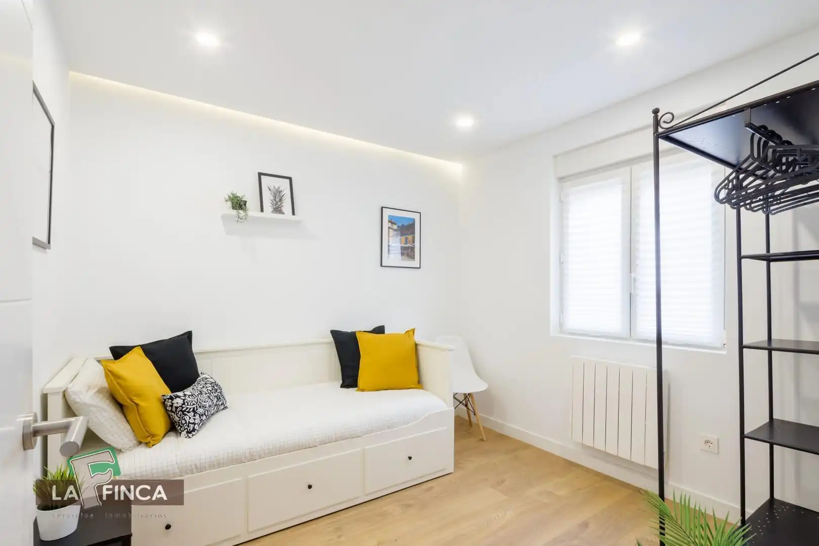 Schlafzimmer von Wohnung zum Verkauf in Oviedo  mit Heizung und Möbliert