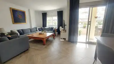 Apartamento con piscina en venta en Torrequebrada, imagen 6