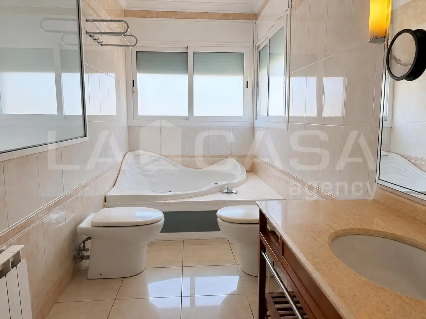 Bathroom of Detached homes for sale in La Roca del Vallès  with Air Conditioner, Heating and Private garden