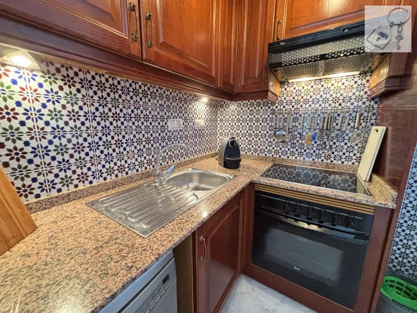 Kitchen of Flat for sale in Playa de los Locos
