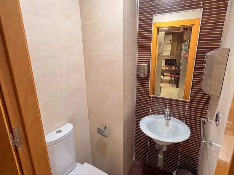 Baño de Oficina de alquiler en Centro