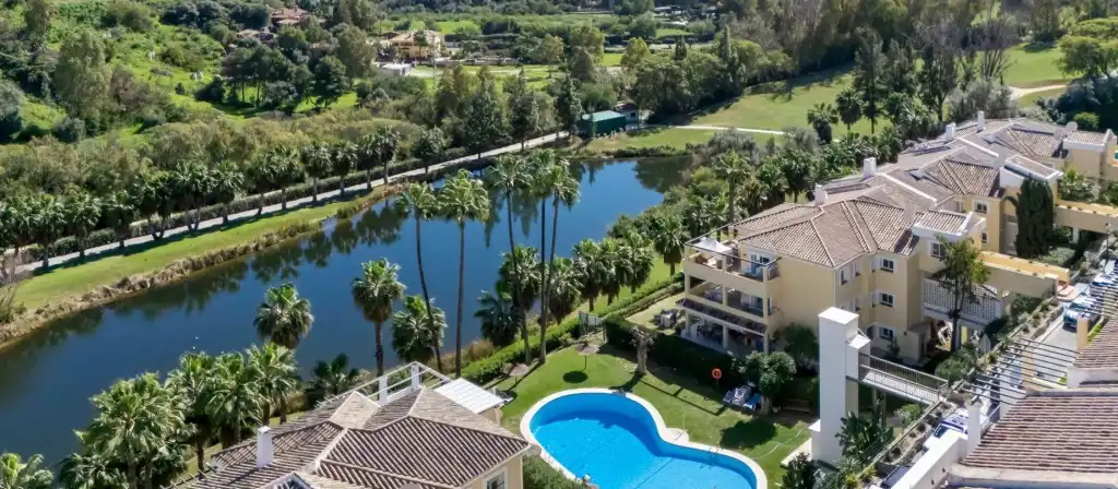 Penthouse with pool for sale in La Quinta
