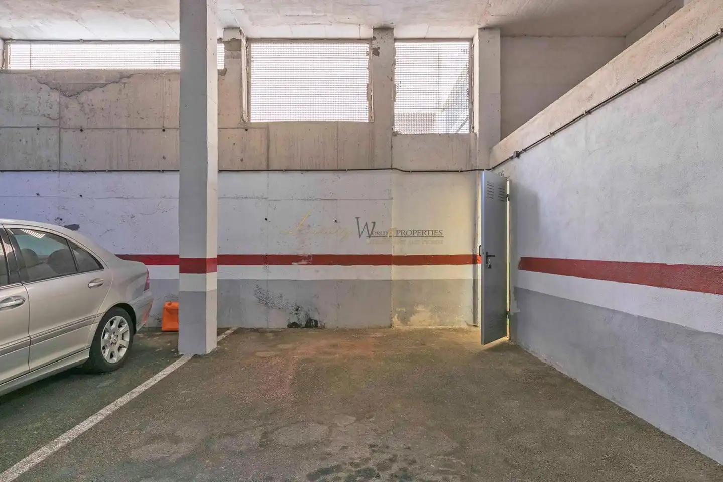 Aparcament de Apartament en venda en Arona amb Terrassa, Traster i Moblat