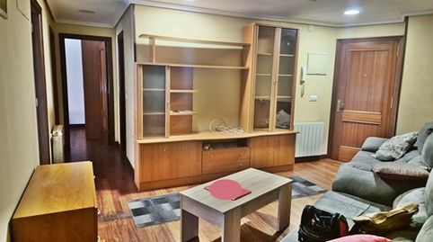 Foto 2 de Piso en venta en Avenida Torrelavega, 41, Santa María de Cayón, Cantabria