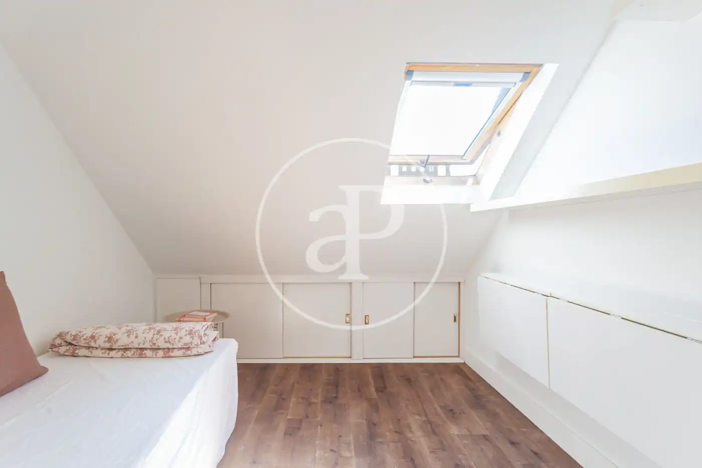 Bedroom of Duplexes for sale in Madrid  with Air Conditioner, Heating and Storage room