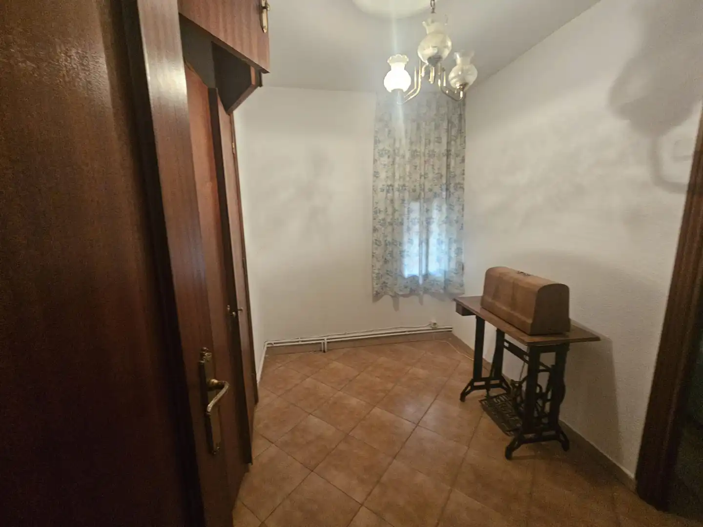 Casa adosada en venda en Mondéjar amb Moblat