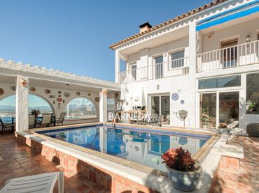 Casa con piscina en venta en N/A s/n