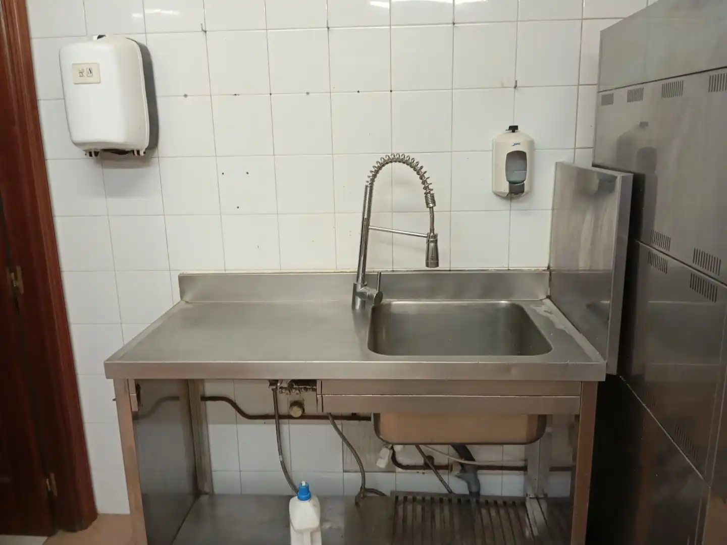 Kitchen of Commercial properties for rent in Cambre   with Furnished