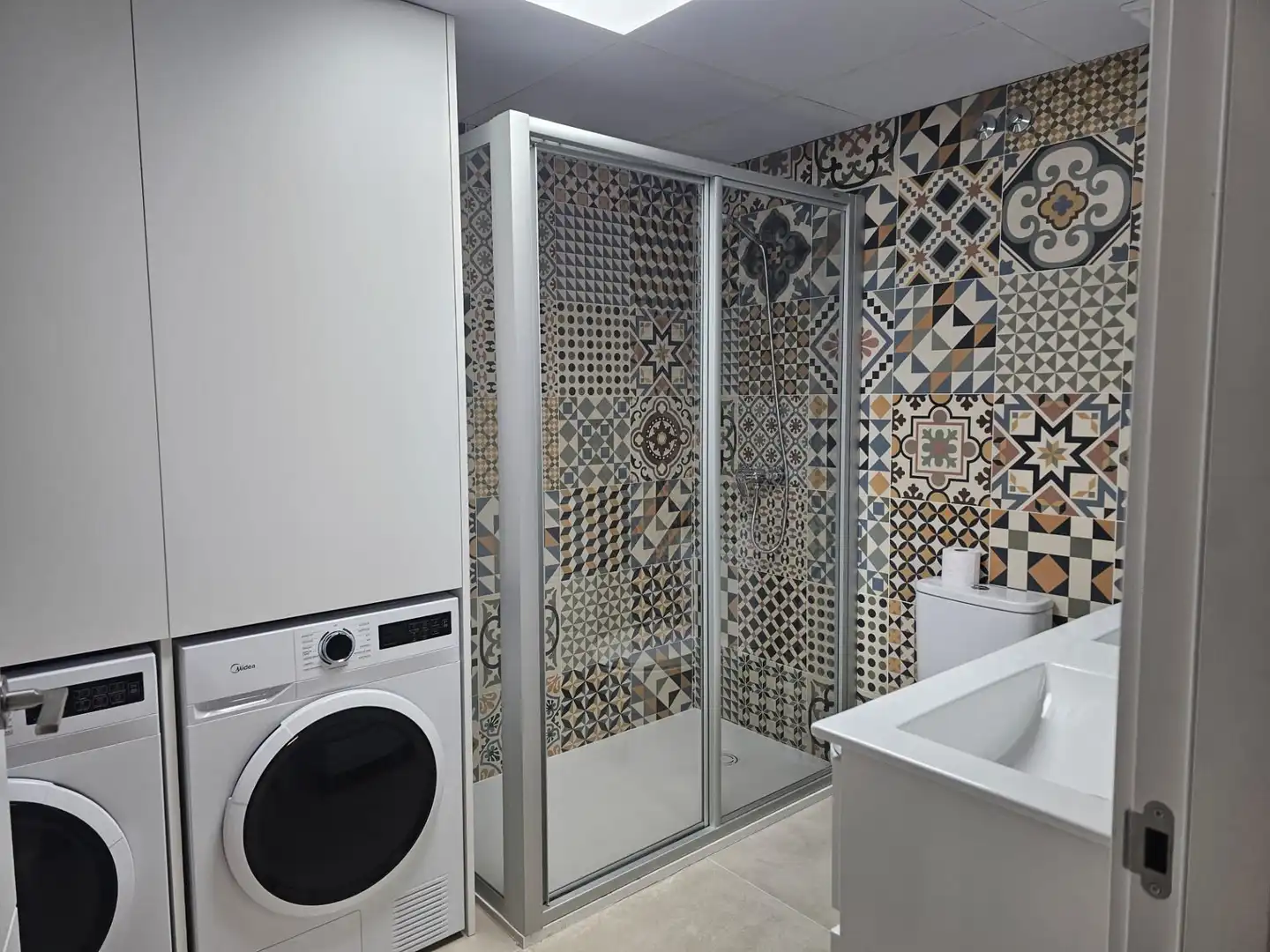 Badezimmer von Wohnung zur Miete in Águilas mit Klimaanlage, Heizung und Möbliert