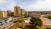Vista exterior de Pis en venda en Badajoz Capital amb Aire condicionat, Calefacció i Terrassa