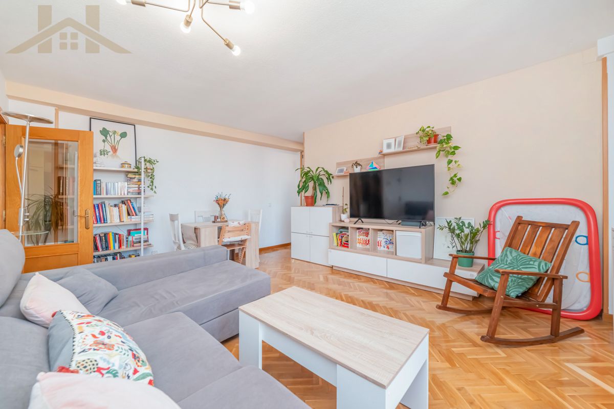 Living room of Flat for sale in Pinto  with Air Conditioner, Heating and Parquet flooring