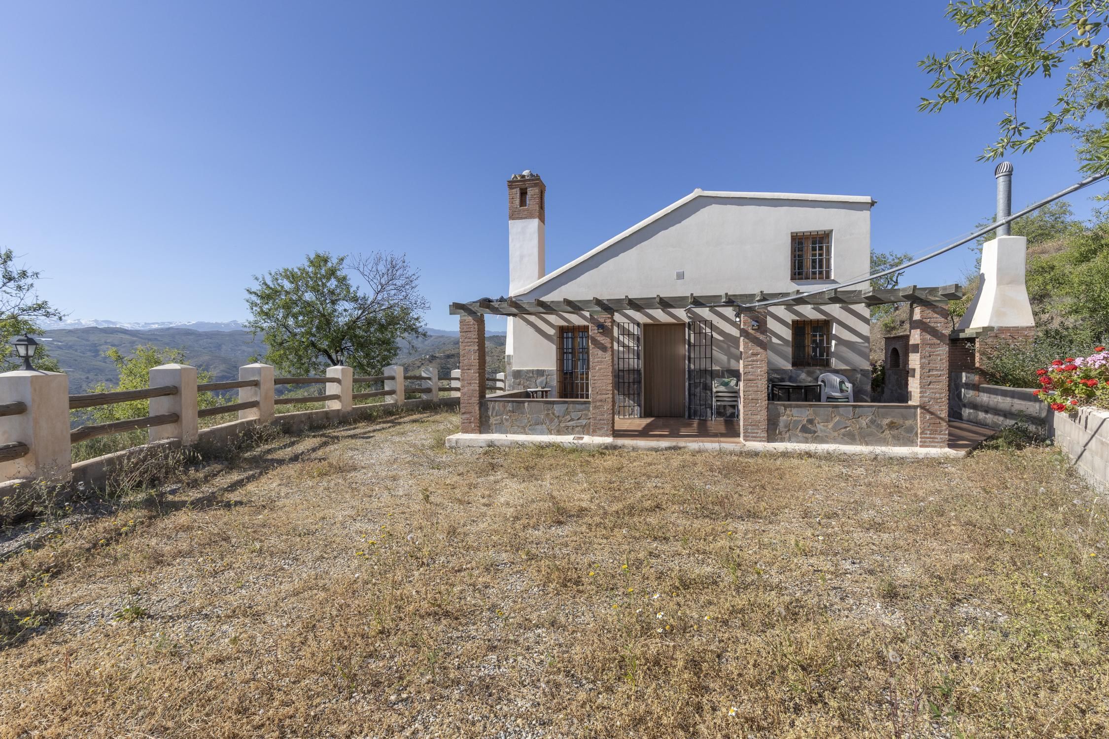 Außenansicht von Country house zum verkauf in Albuñol mit Heizung und Privatgarten