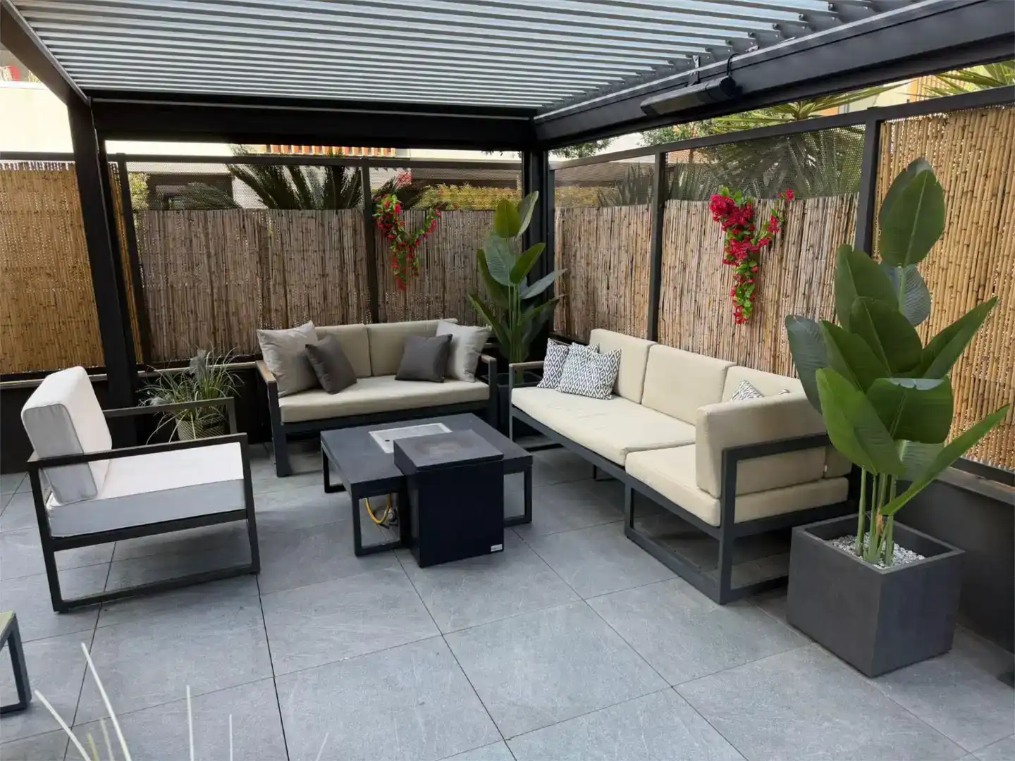 Terrasse von Wohnungen zum Verkauf in  Palma de Mallorca mit Klimaanlage und Schwimmbad