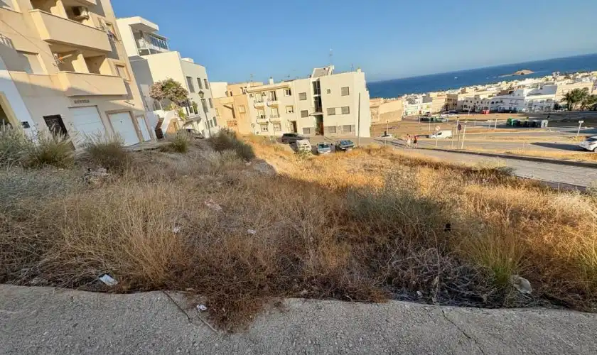 Residential land for sale in Calle Dalí 12, imagen 3